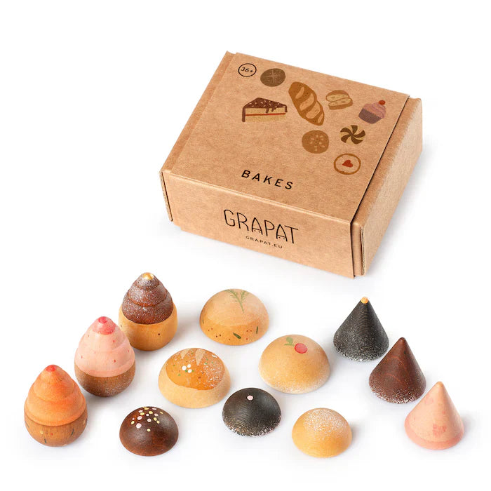 Grapat - "Bakes" handbemaltes Holzgebäck (12 Teile)